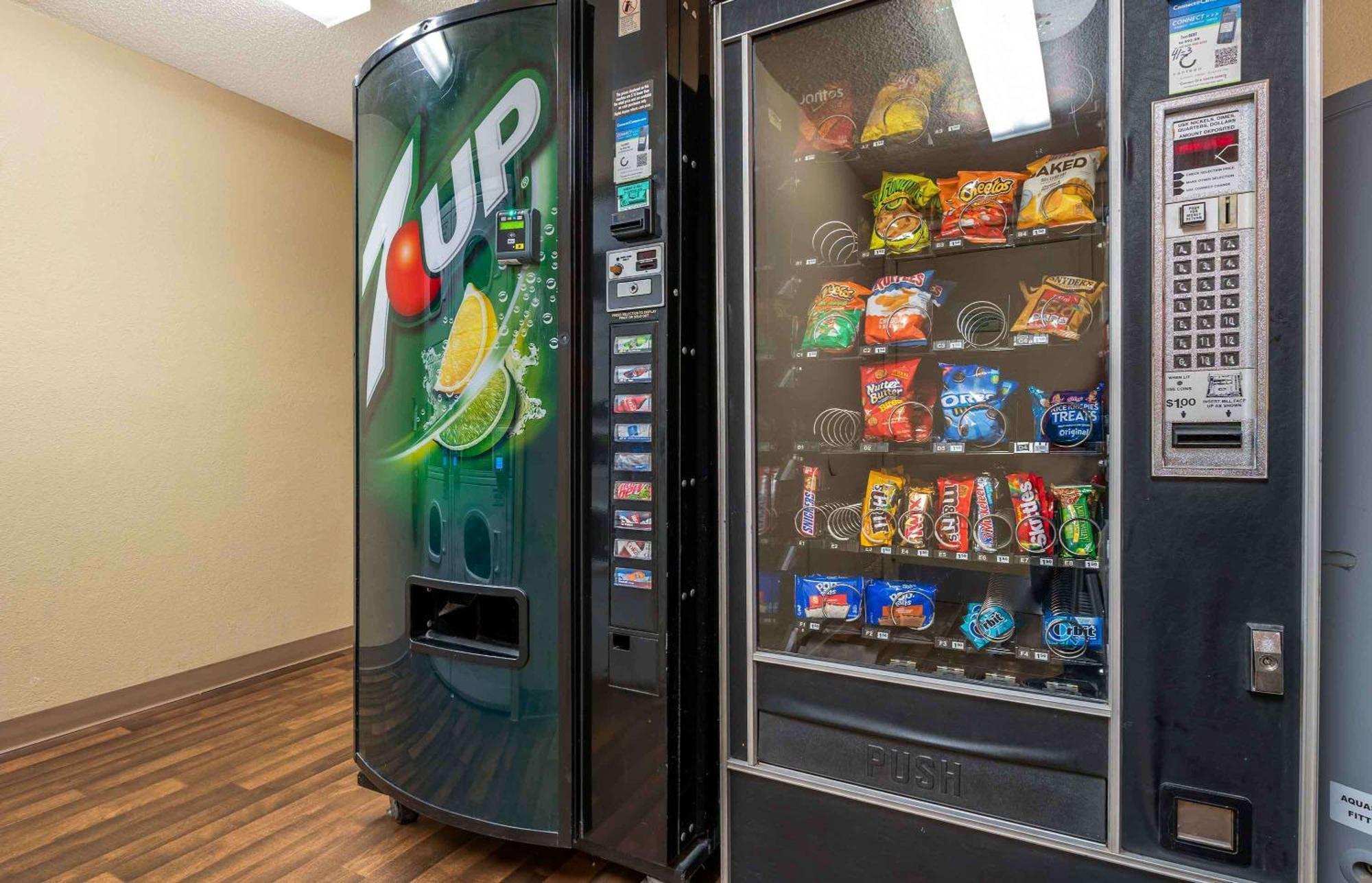 Suburban Studios Indianapolis Northwest - College Parks Ngoại thất bức ảnh