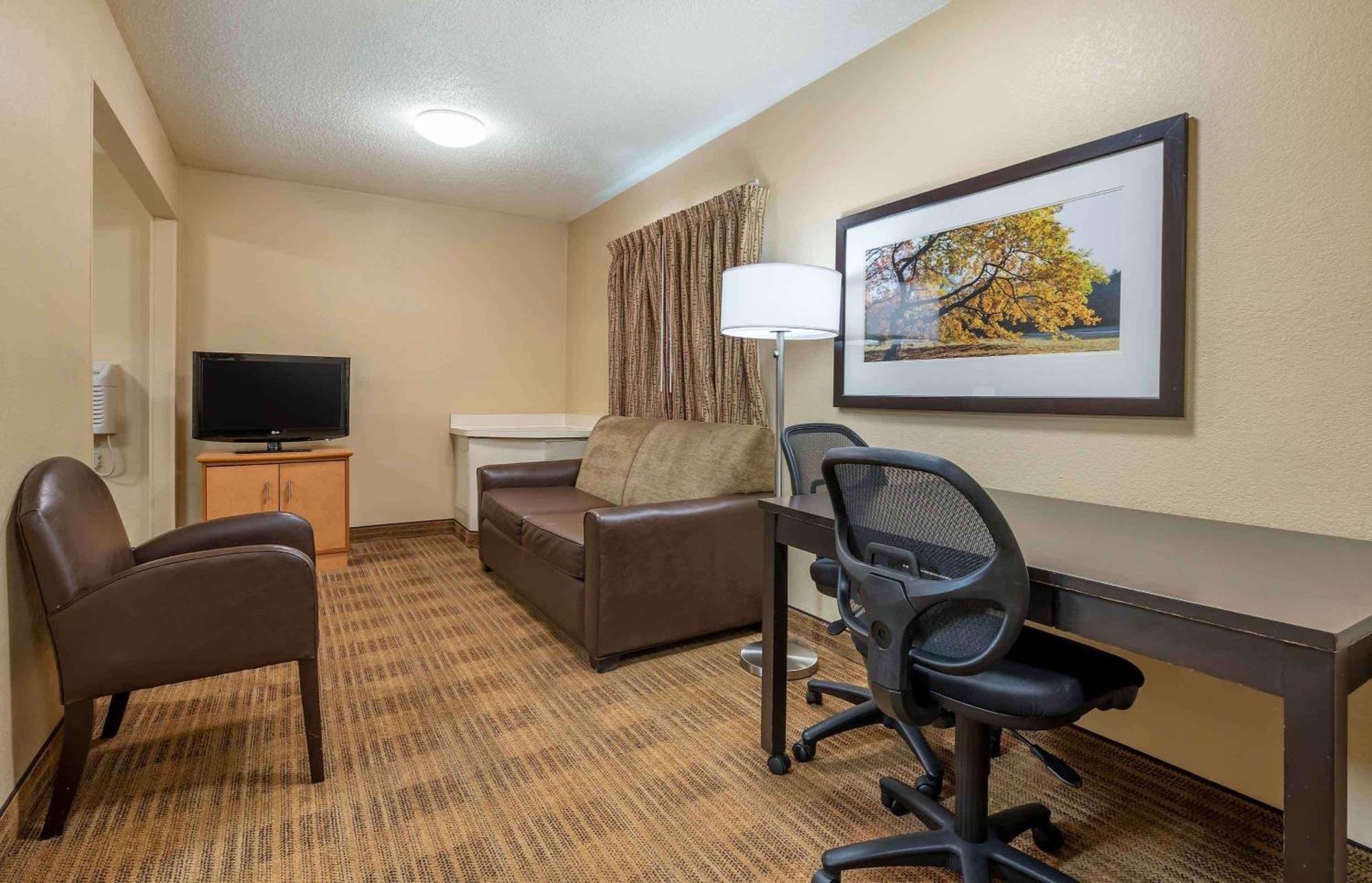 Suburban Studios Indianapolis Northwest - College Parks Ngoại thất bức ảnh