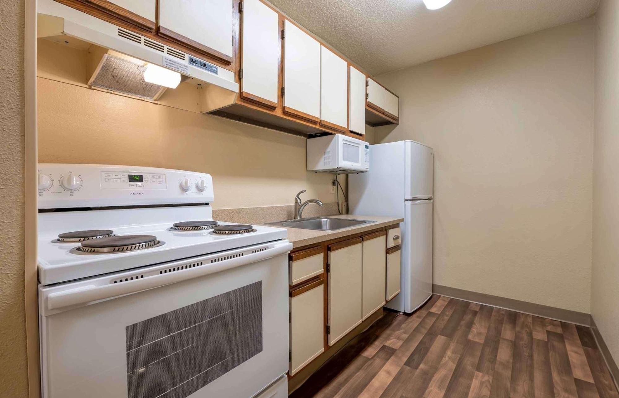 Suburban Studios Indianapolis Northwest - College Parks Ngoại thất bức ảnh