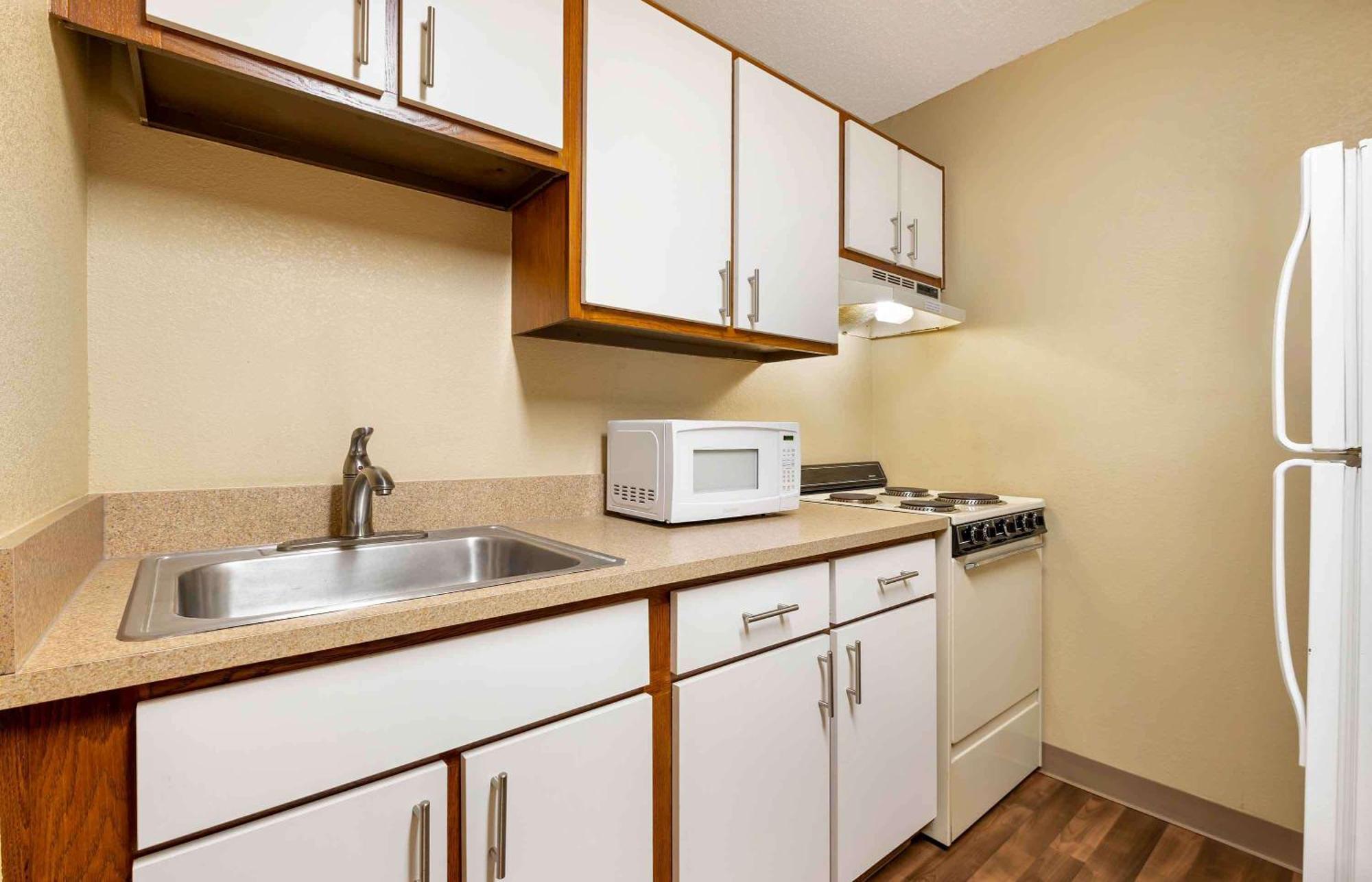 Suburban Studios Indianapolis Northwest - College Parks Ngoại thất bức ảnh